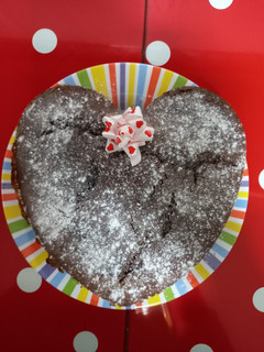 Una foto de Pastel de San Valentín de chocolate y fresa