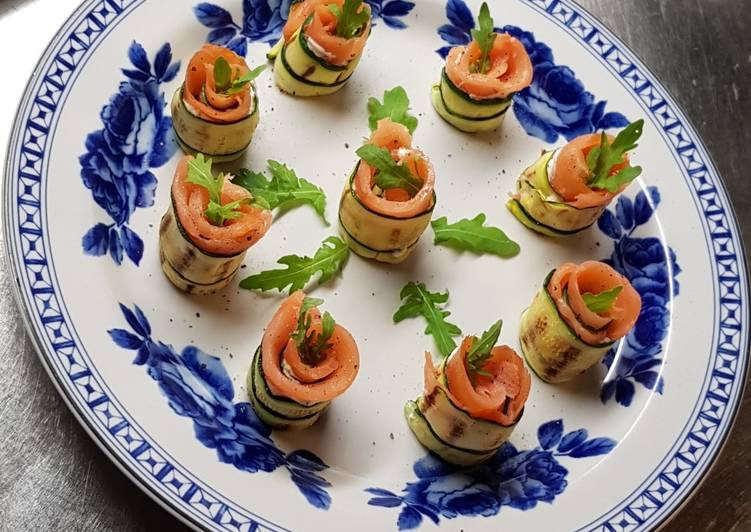 Rose di zucchine e salmone affumicato