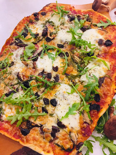 Foto de Pizza à Manjares D’Alma