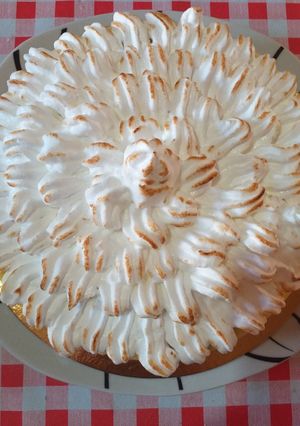 Une photo de Tarte au citron ou framboise meringuée #dessertclassique