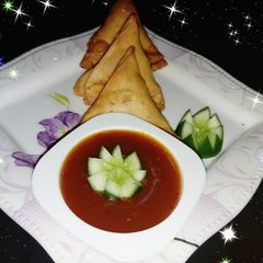 Allu samosa A picture of Allu samosa.