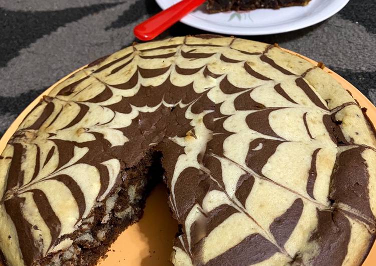 Steps to Prepare Homemade Chocolate Marble cake