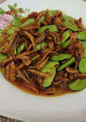 Foto resep Sambel tumis petai dan teri versi saya