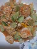 แตงกวาผัดไข่ใส่กุ้ง
