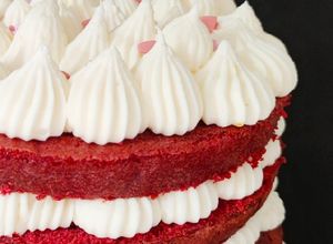 Foto principal de Red Velvet con relleno de lemon curd y buttercream de queso