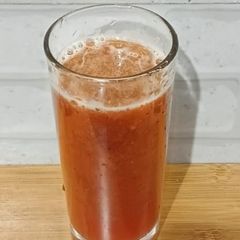 A picture of Fresh plum juice.