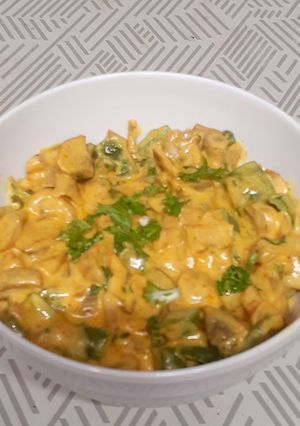 A picture of Cream of mushroom.