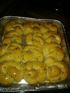 A picture of Garlic Knots.