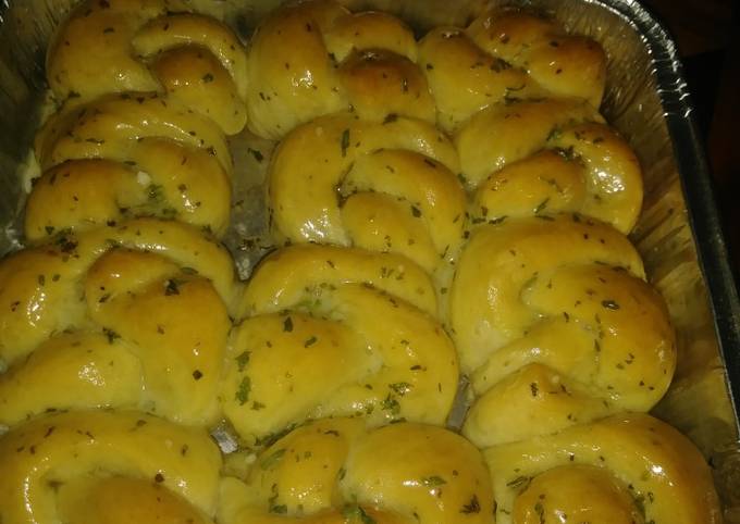 Simple Way to Make Jamie Oliver Garlic Knots