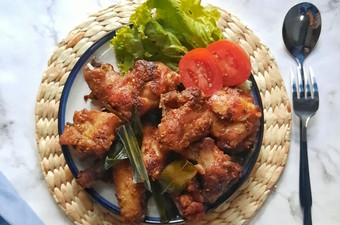 Cara Buat Gai Tod (Ayam Goreng ala Thailand) Untuk Jualan