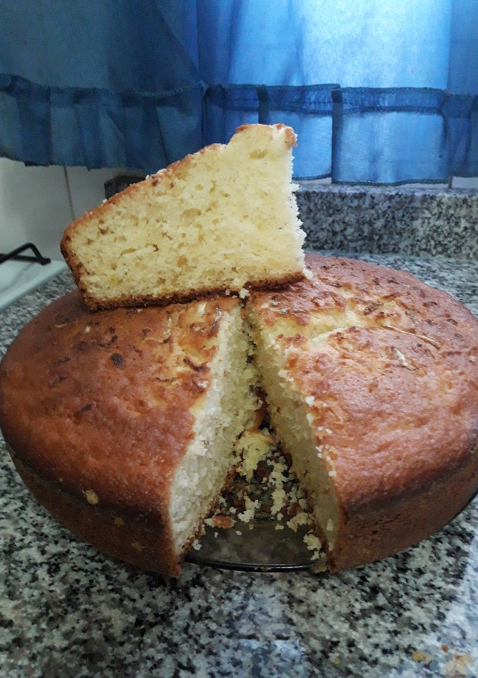Una foto de Torta esponjosa de limón