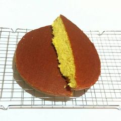 A picture of Five ingredients Tangerine flavoured cake.