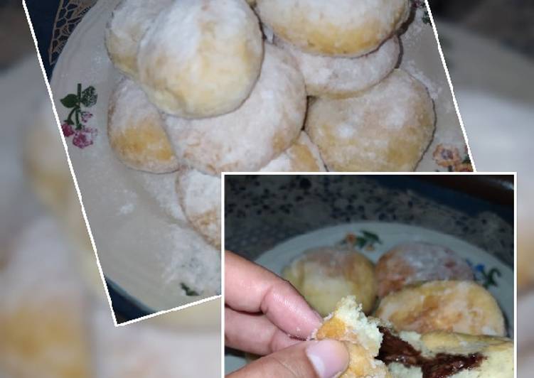 6. Donat Kentang Lumer