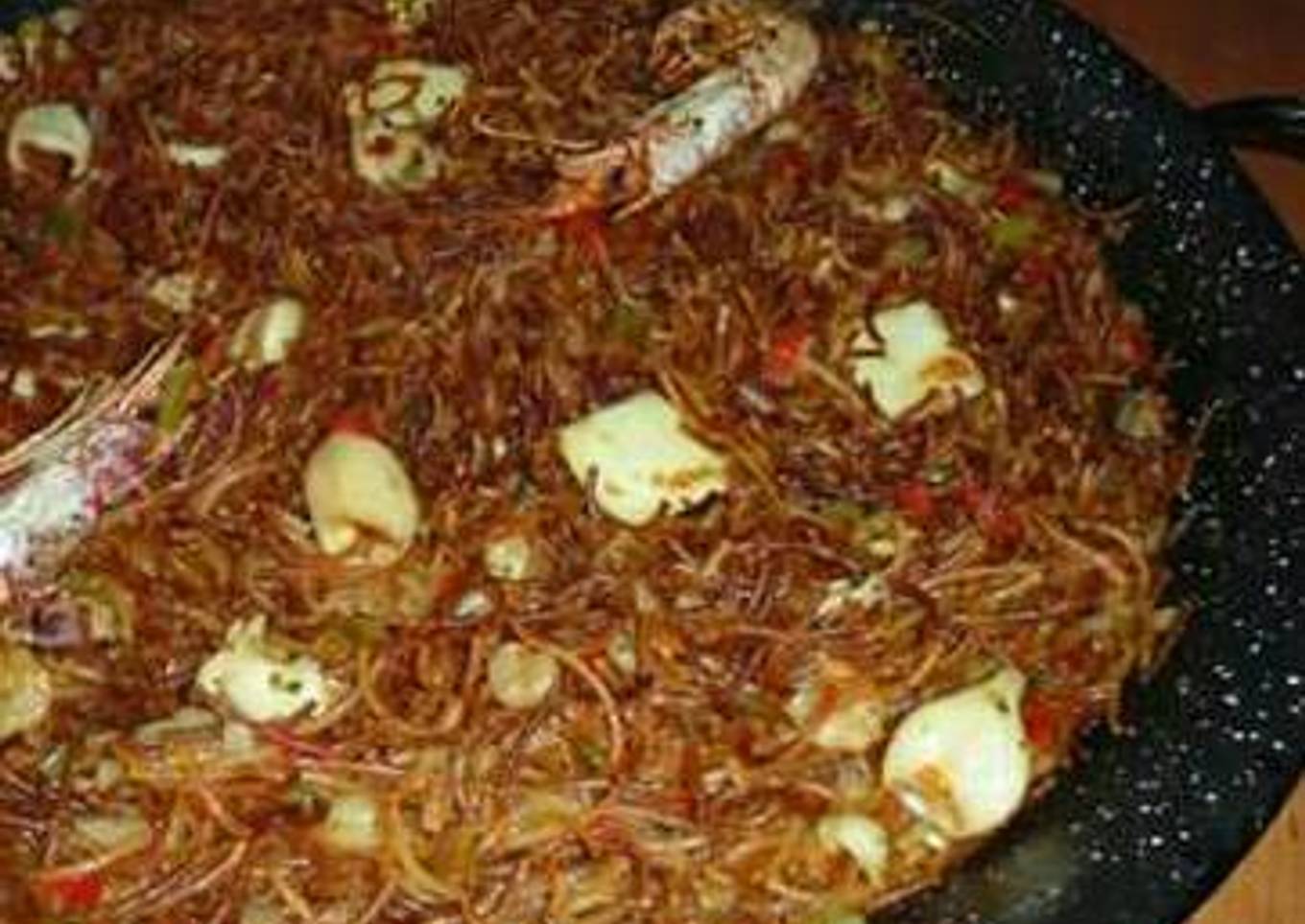 Fideuá de marisco (al estilo de Barcelona)