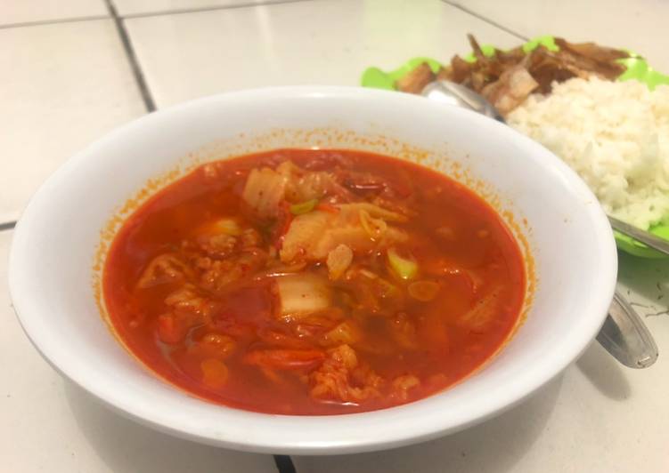 Kimchi Stew (Kimchi-jjigae) a.k.a Sop Kimchi