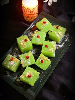 বোম্বে করাচী হালুয়া রেসিপির প্রধান ছবি