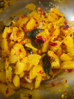 உருளைக்கிழங்கு ப்ரை(potato fry recipe in tamil) செய்முறை முக்கிய புகைப்படம்