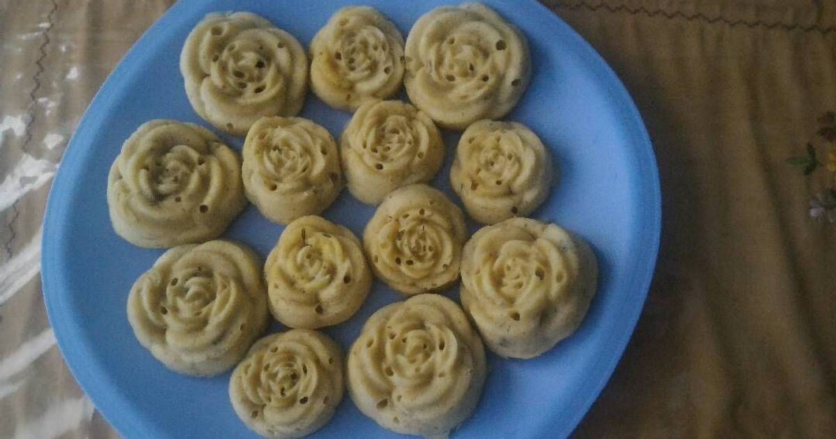 Resep Bolu pisang kismis kukus oleh Mama chazia - Cookpad