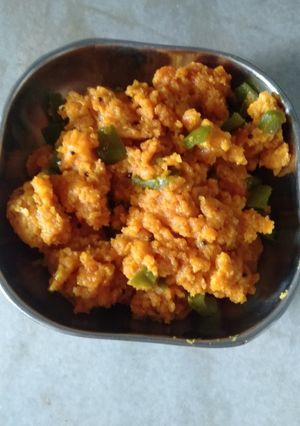 કેપ્સિકમ નું લોટવાળુ શાક (Capsicum Lotvalu Shak Recipe In Gujarati) રેસીપી મુખ્ય ફોટો