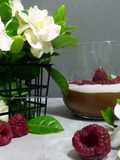 Mousse de Chocolate Negro, Aquafaba, creme de Coco e Framboesas frescas!