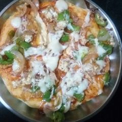 A picture of Homemade Pizza without oven.