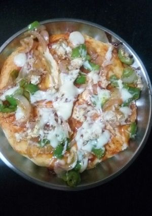 A picture of Homemade Pizza without oven.