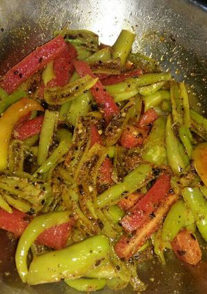 A picture of Carrot-chilli pickle.