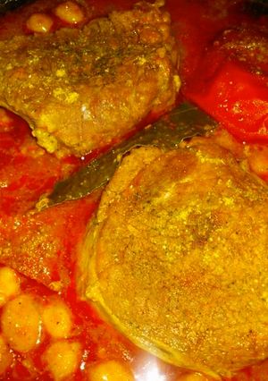 Une photo de Tajine de veau en sauce rouge 🍴