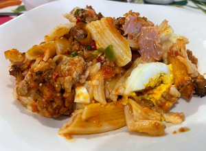 Foto di Penne Senza Glutine al Forno con Tritato Misto, Uova, Prosciutto Cotto e Scamorza Affumicata