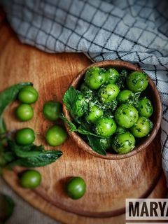 عکسی از دستور هلی کتنی _گوجه سبز😍