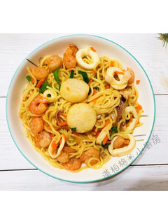 海鮮炒麵 家常系列 的食譜成品照片