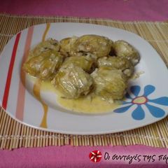 A picture of Zucchini flowers with egg and lemon sauce.