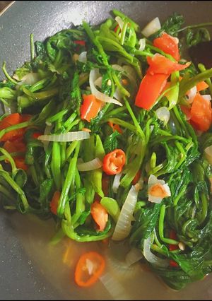 Foto resep Tumis Kangkung Hijau