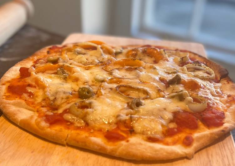 Super easy and tasty pizza dough �?�