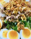 Càng cua trộn dầu giấm trứng lòng đào