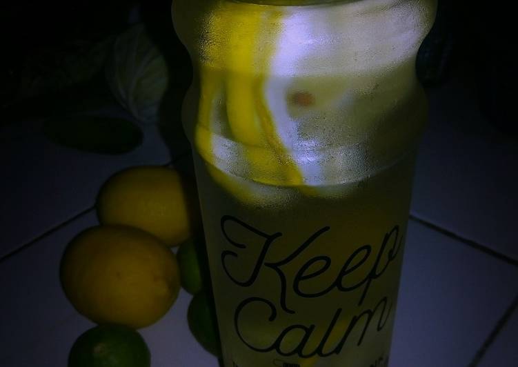 Resep Lemon&amp;Lime Infused Water yang Bikin Ngiler