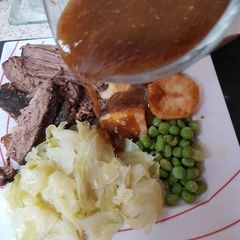 A picture of Just a sunday Roast. 😚.