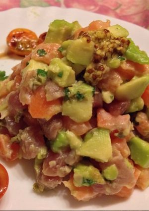 Foto principal de Tartar de atún y salmón