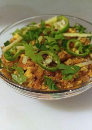 A picture of Egg Khagena.