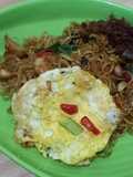 Mie tumis telor sawi