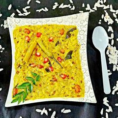 A picture of Panchamrut Poha.