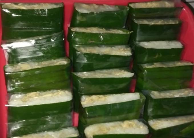 Lemper isi ayam