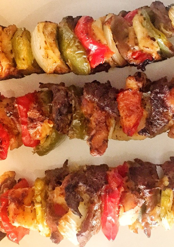 Una foto de Brochetas mixtas con vegetales a la plancha y al air fryer 😎