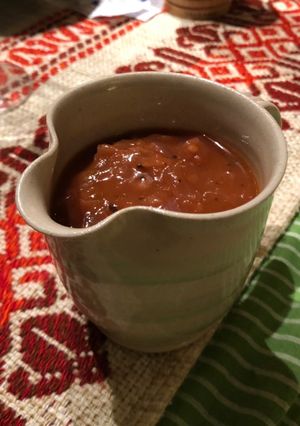 A picture of Cider and Red Onion Sauce.