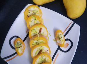 A picture of Stuffed Mango Kulfi.