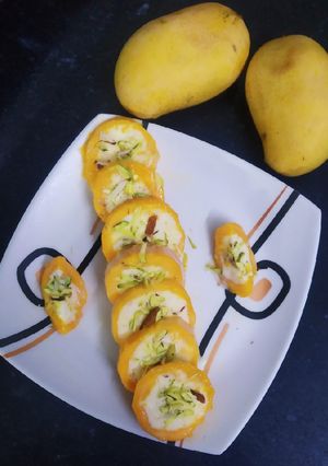 A picture of Stuffed Mango Kulfi.