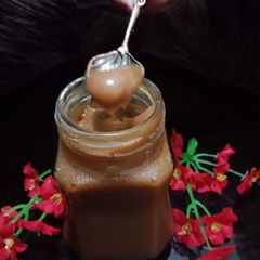 Caramel sauce A picture of Caramel sauce.