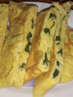 Una foto de Omelette con espinacas 🍃