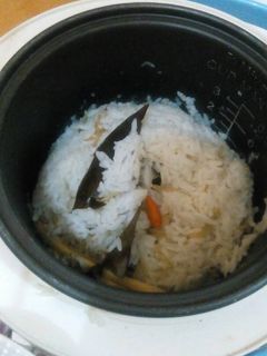 Foto resep Nasi liwet teri rice cooker