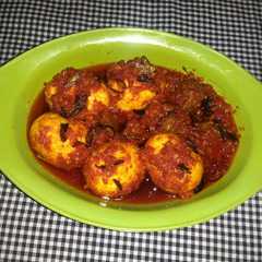 A picture of Telur Balado (Keto Friendly).